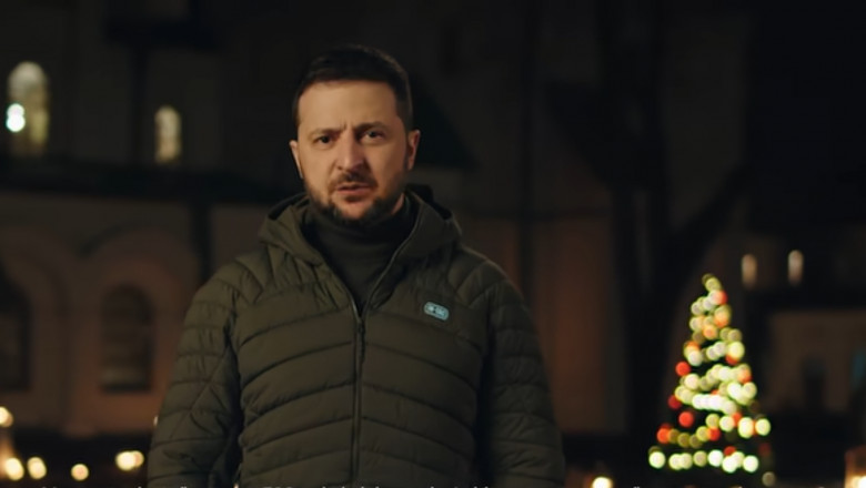 Photo of video | Primul Crăciun în război. Mesajul lui Zelenski: „Vom rezista și ne vom crea propriul miracol de Crăciun”
